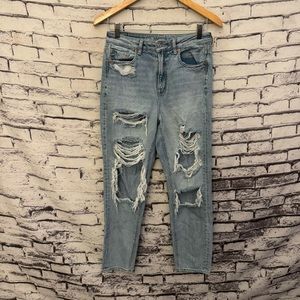 American Eagle Highest Rise Mom Jeans SZ 4